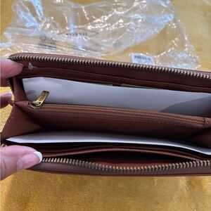 Fossil Tan Leather Zip Wallet